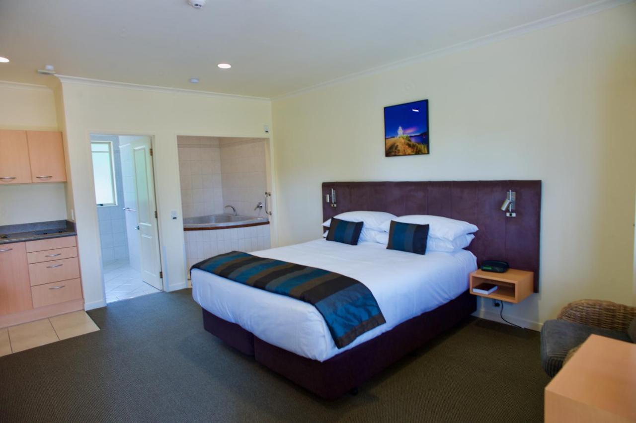 Regal Palms Resort Rotorua Dış mekan fotoğraf A studio apartment in New Zealand