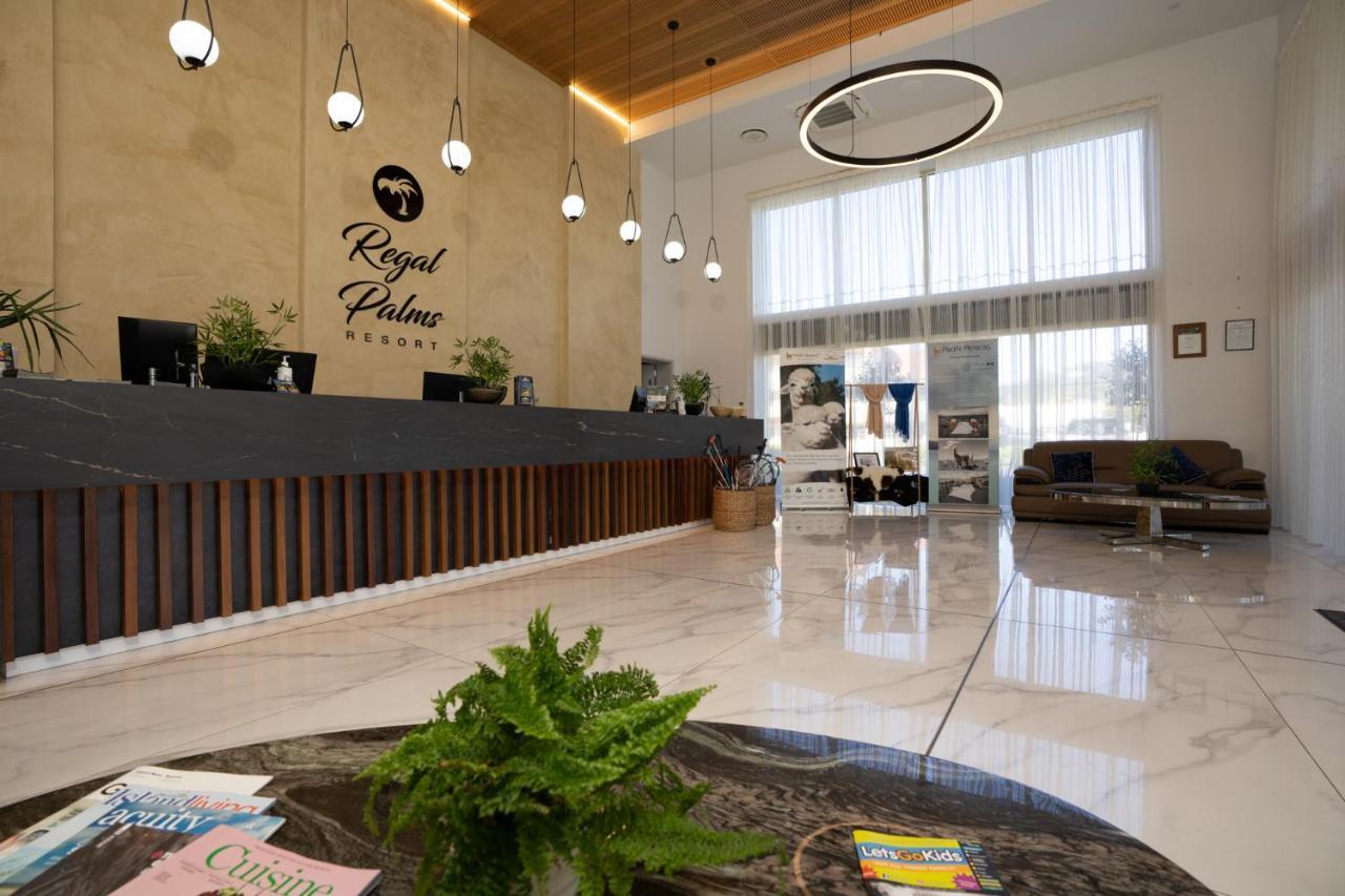 Regal Palms Resort Rotorua Dış mekan fotoğraf Royal Palace Hotel