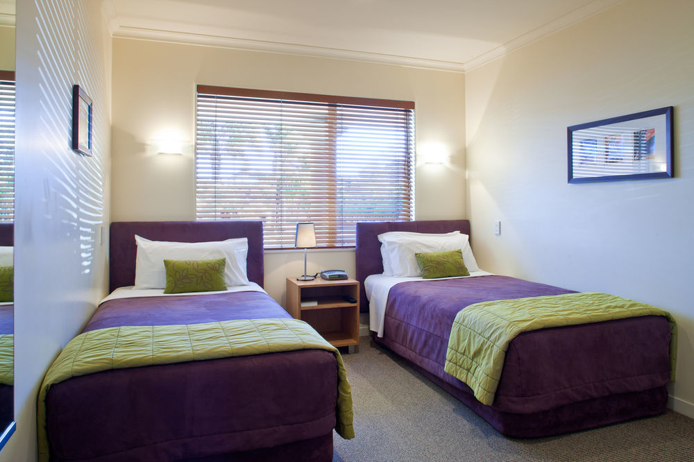 Regal Palms Resort Rotorua Dış mekan fotoğraf A typical bedroom at the hotel